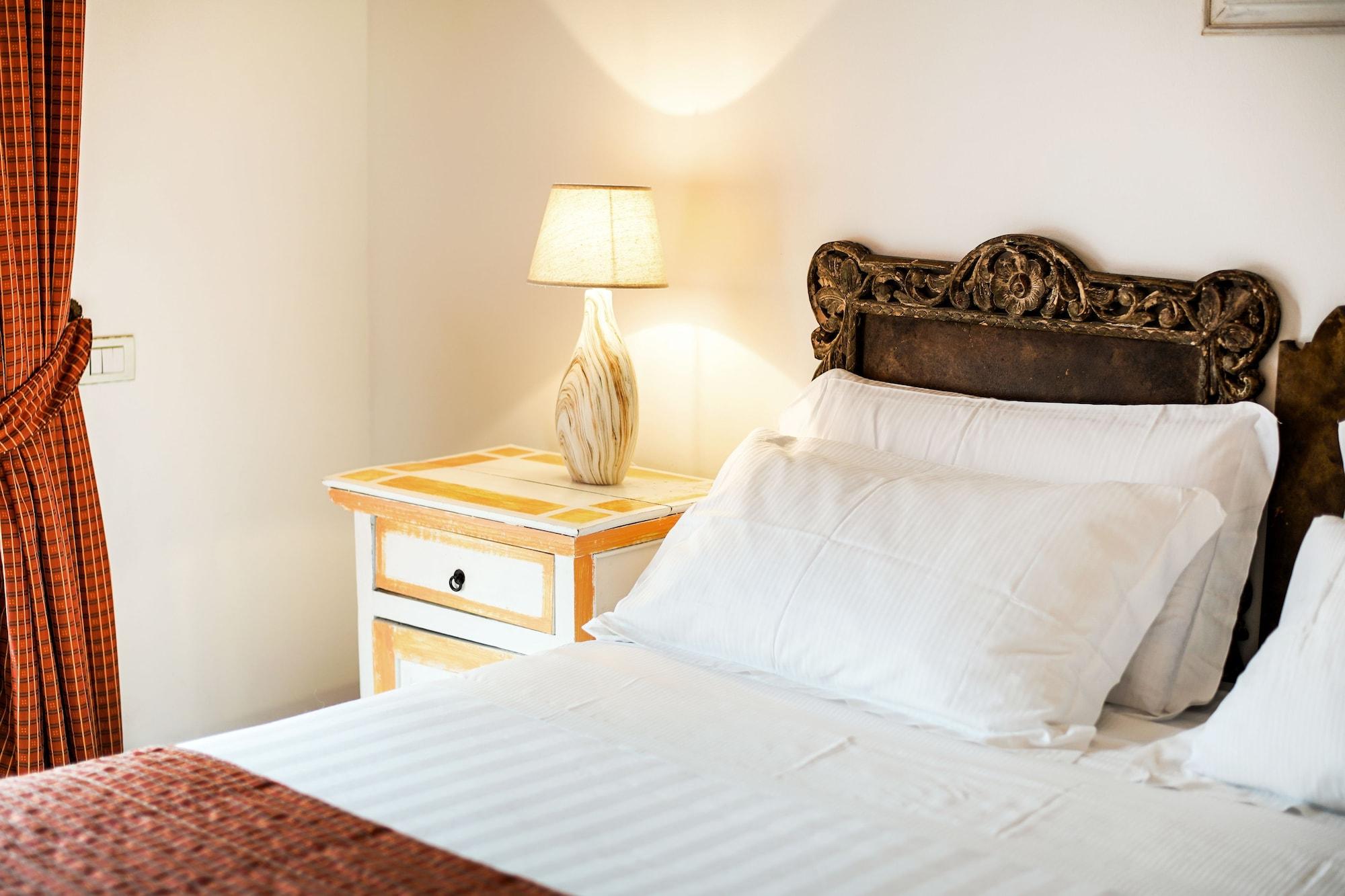 Hotel Cala Caterina ヴィッラシミーウス エクステリア 写真