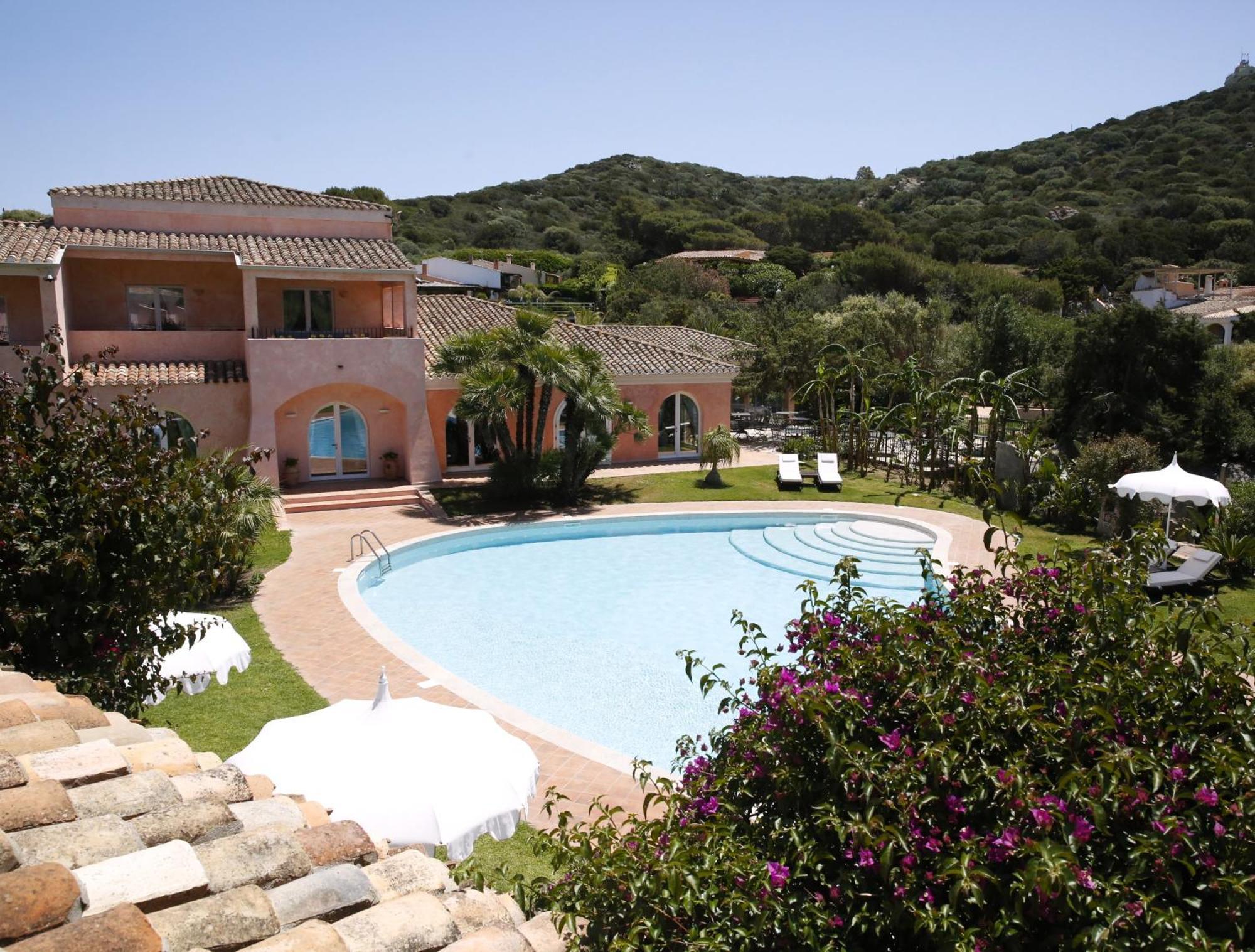 Hotel Cala Caterina ヴィッラシミーウス エクステリア 写真
