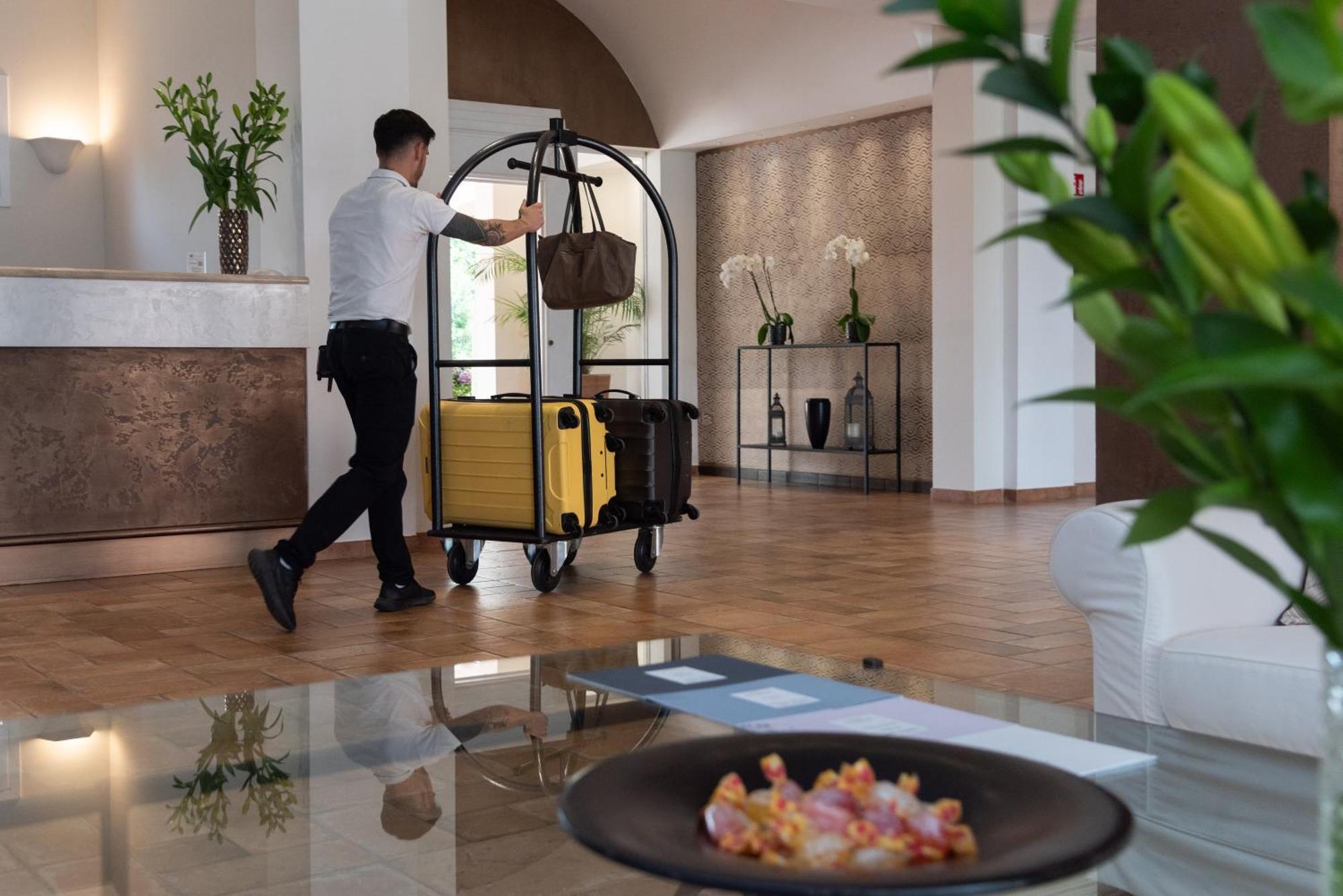 Hotel Cala Caterina ヴィッラシミーウス エクステリア 写真