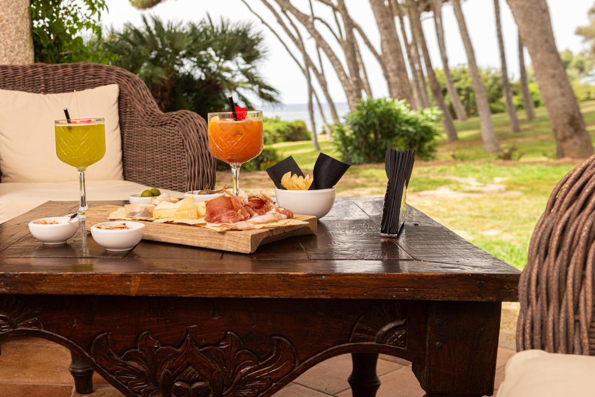 Hotel Cala Caterina ヴィッラシミーウス エクステリア 写真